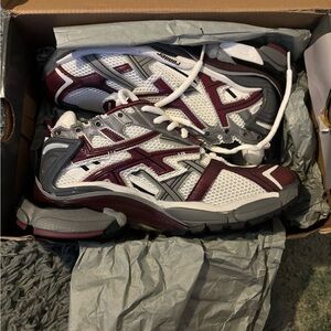 balenciagas burgundy